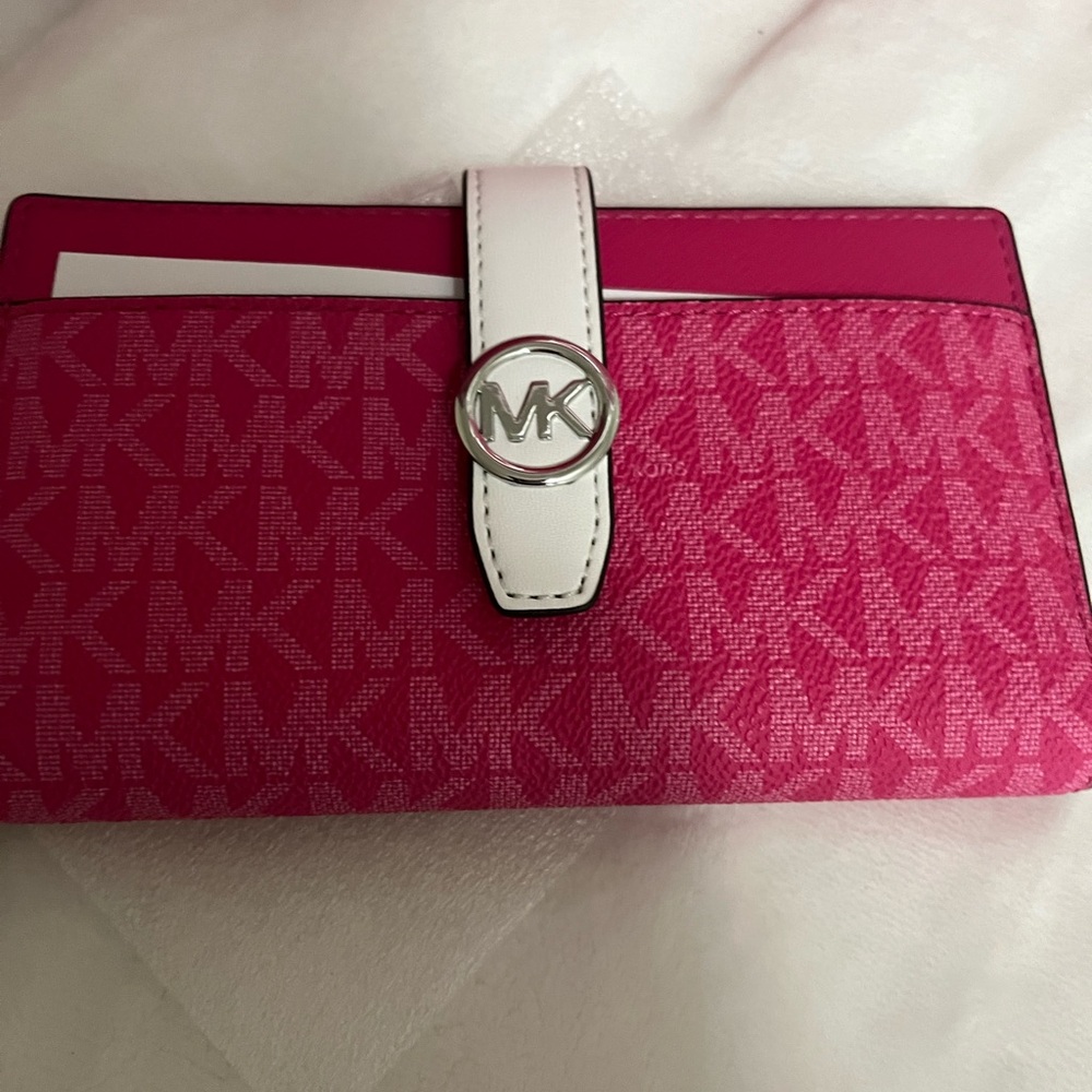 NWT Michael Kors Saffiano Leather Tote/Matching wallet set. Dragonfruit pink. - Picture 6 of 13